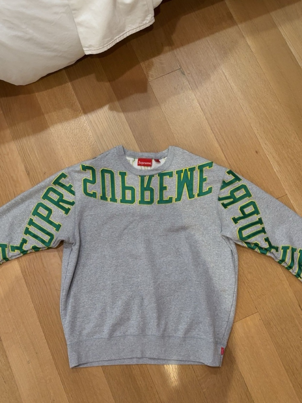 SUPREME MULTIVERSE ACR CREWNECK